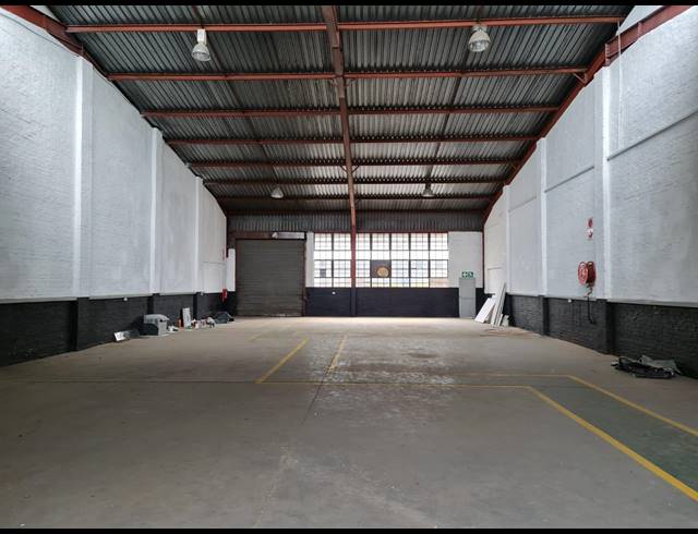 455M² WAREHOUSE TO LET IN WADEVILLE